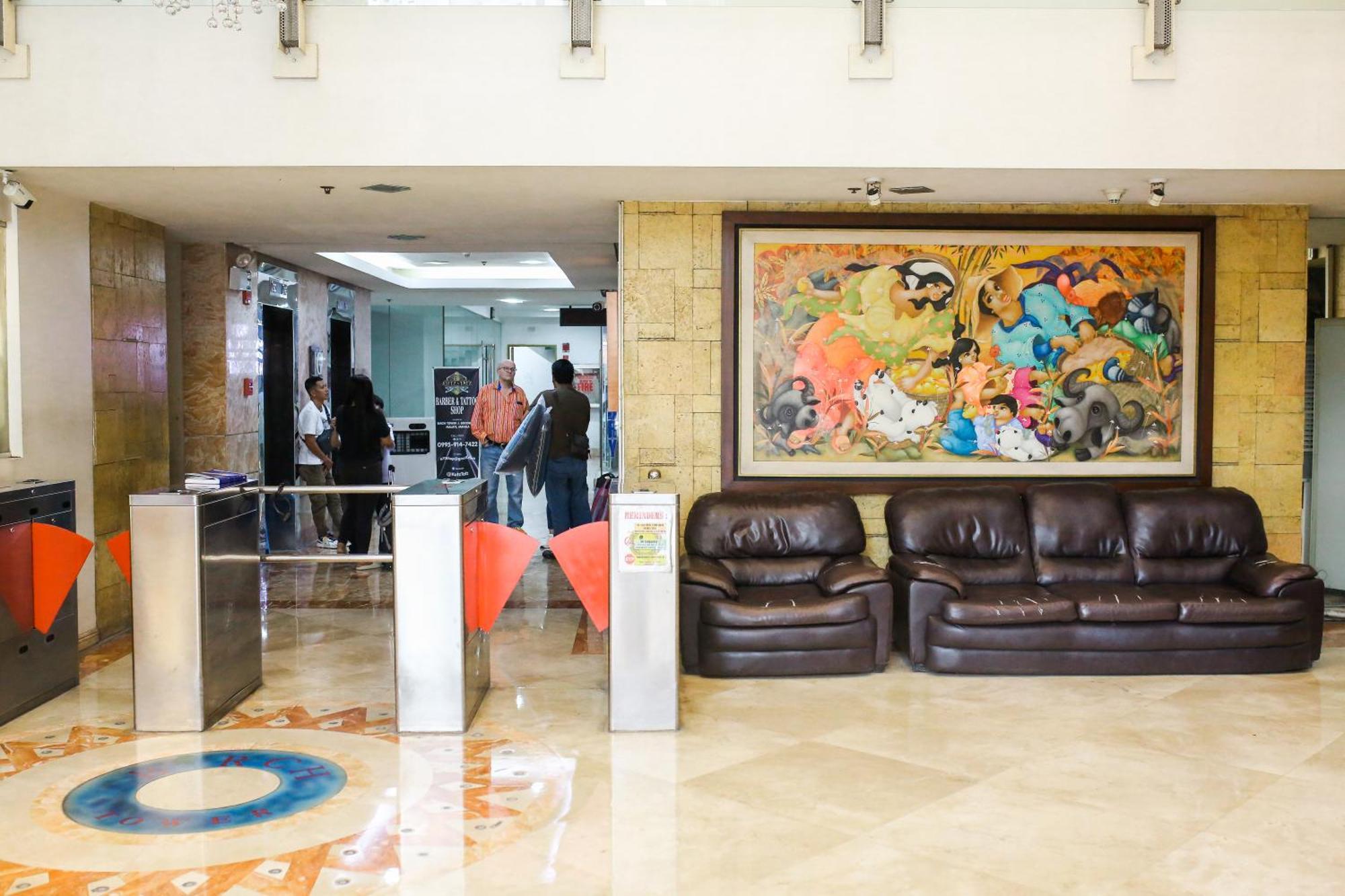 Pacific Bay Grand Suites Манила Экстерьер фото